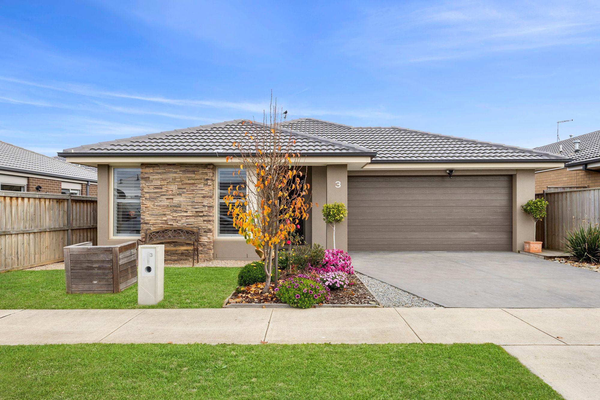 3 Alpina Avenue, MOUNT DUNEED